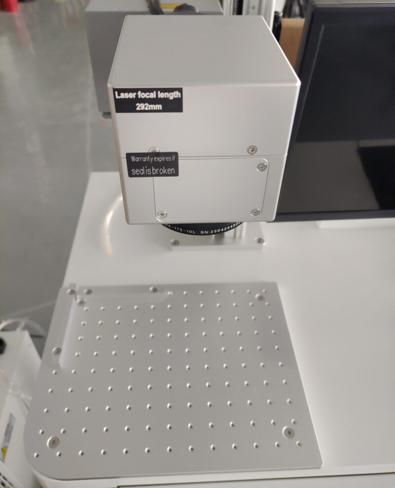 Desktop UV Laser Marking Machine 5W/8W/10W with Water Cooling